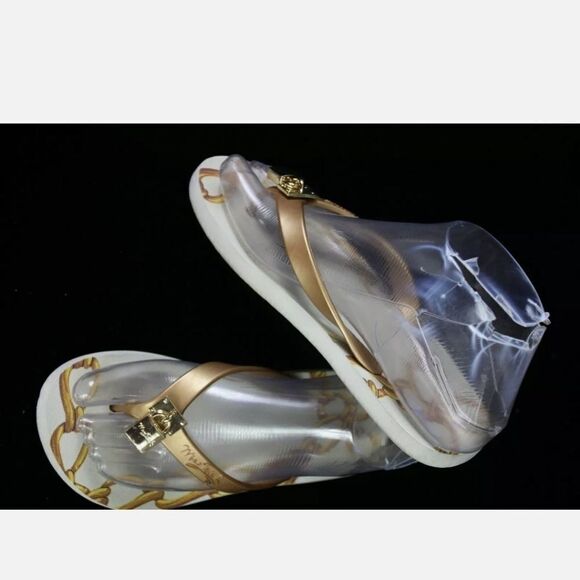 Miss Trish Ssize 5.5 Uk3 Euro 36 Thong Flip Flops Chains Gold Lock. - Picture 2 of 9